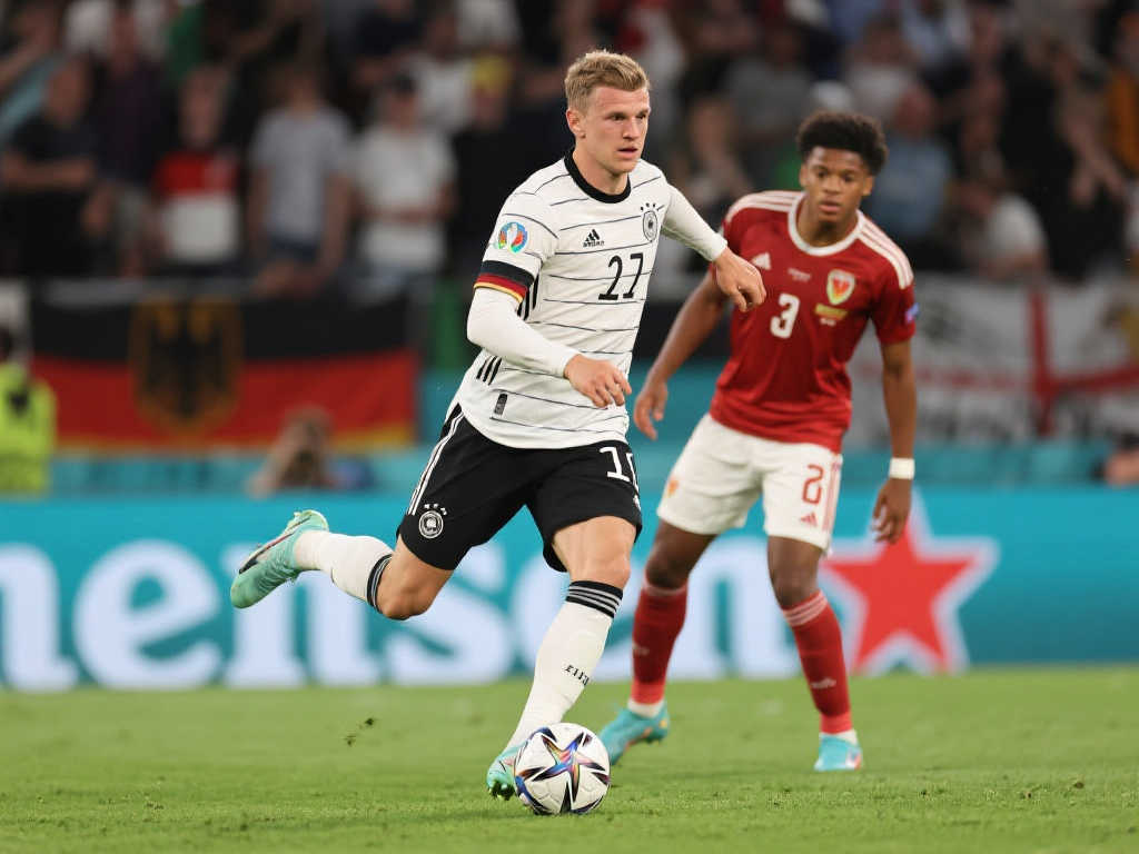 纳格尔斯曼力挽狂澜:磁卡重生,教练与球员共创辉煌! 纳格尔斯曼力挽狂澜:磁卡重生,教练与球员共创辉煌!